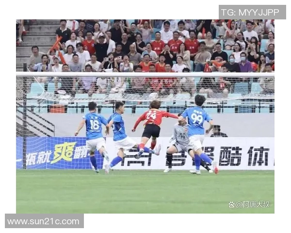 中国足球对阵卡塔尔黄健翔解读比赛背后的故事与激情